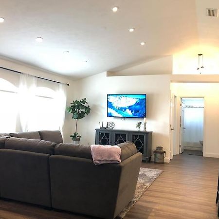 Beautiful Home Across The Street From Lake June! Lake Placid Zewnętrze zdjęcie